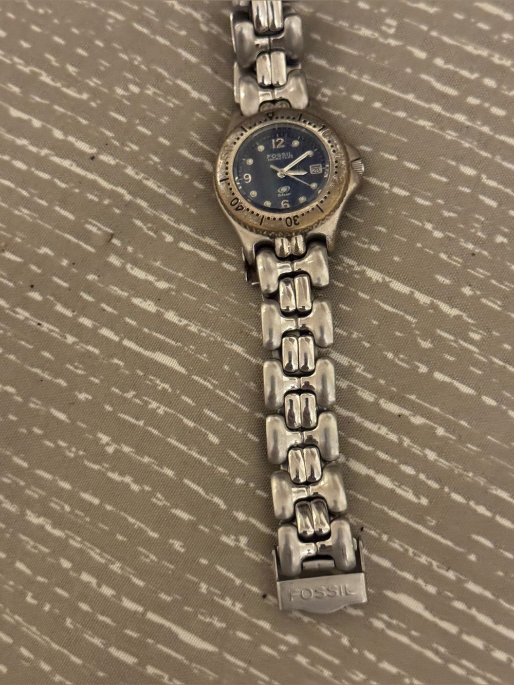 Fossil Silver Stainless Steel Watch with Blue Dial VGUC😊😊